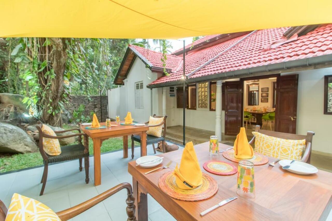 The Pineapple Villa Gampaha Ngoại thất bức ảnh